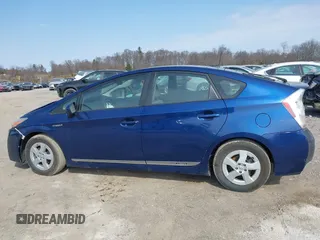 2010 Toyota Prius II with VIN JTDKN3DU0A5228383, listed as a IAAI auction lot 41759951 with 166,732 mi miles. Bid and sale history available at carsss.com. Image 14.