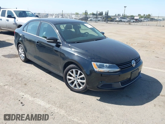 2014 Volkswagen Jetta Sedan SE w/Connectivity/Sunroof PZEV with VIN 3VWD17AJ8EM434456, listed as a IAAI auction lot 42099297 with 92,773 mi miles. Bid and sale history available at carsss.com. Image 1.