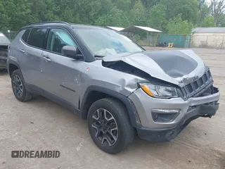2019 Jeep Compass Trailhawk with VIN 3C4NJDDB9KT739654, listed as a IAAI auction lot 42195345 with 116,601 mi miles and . Bid and sale history available at DreamBid. Image 1.