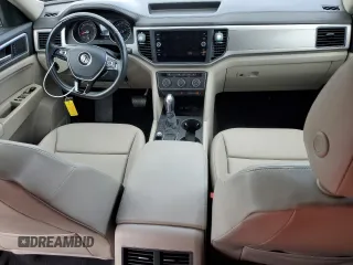 2018 Volkswagen Atlas SE with VIN 1V2CR2CAXJC581959, listed as a Copart auction lot 56651595 with 82,241 mi miles and Salvage title. Bid and sale history available at DreamBid. Image 8.