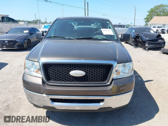 2008 Ford F-150 XL with VIN 1FTRW12W08FA30654, listed as a IAAI auction lot 41897462 with 186,911 mi miles. Bid and sale history available at carsss.com. Image 12.