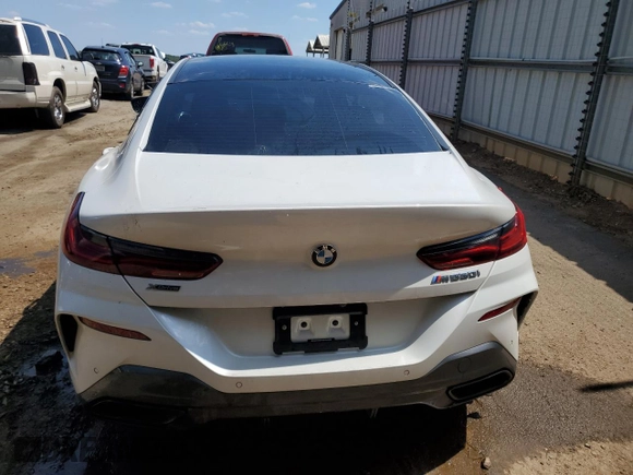2024 BMW 8 Series M850i with VIN WBAGV8C06RCN49236, listed as a Copart auction lot 88115505 with 0 mi miles and Salvage Title. Bid and sale history available at carsss.com. Image 6.