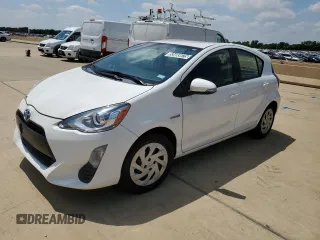 2016 Toyota Prius One z VIN JTDKDTB3XG1126067, wystawiony jako Copart lot #53493875 z przebiegiem 120 837 mil mil oraz Czysty tytuł • Clean title. Historia ofert i sprzedaży dostępna na DreamBid. Obrazek 1.