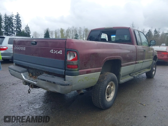 2000 Dodge 2500 z VIN 1B7KF23W9YJ131145, wystawiony jako IAAI lot #41928166 z przebiegiem 334 862 mil mil oraz . Historia ofert i sprzedaży dostępna na DreamBid. Obrazek 6.