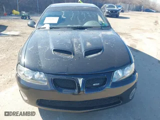 2005 Pontiac GTO with VIN 6G2VX12U05L472252, listed as a IAAI auction lot 41640672 with 141,191 mi miles. Bid and sale history available at carsss.com. Image 10.