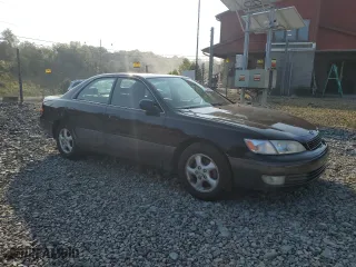 1999 Lexus ES 300 Luxury Sport Sdn with VIN JT8BF28G0X5058951, listed as a Copart auction lot 71294444 with 199,439 mi miles and Salvage Title. Bid and sale history available at carsss.com. Image 4.