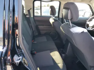 2014 Jeep Patriot Sport with VIN 1C4NJRBB0ED689530, listed as a Copart auction lot 89276425 with 93,163 mi miles and Clean Title. Bid and sale history available at DreamBid. Image 11.