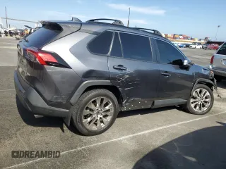 2021 Toyota RAV4 XLE Premium with VIN 2T3C1RFV3MC136191, listed as a Copart auction lot 61188995 with 53,524 mi miles and Salvage title. Bid and sale history available at DreamBid. Image 3.