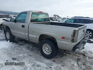 2000 Chevrolet Silverado 1500 with VIN 1GCEK14T1YZ362274, listed as a IAAI auction lot 41636856 with 136,879 mi miles. Bid and sale history available at carsss.com. Image 3.