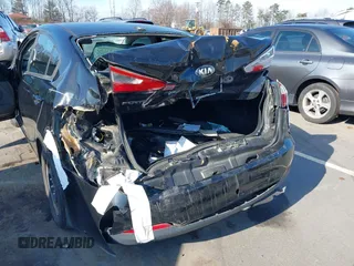 2016 Kia Forte LX with VIN KNAFX4A62G5551606, listed as a IAAI auction lot 41107813 with 201,821 mi miles. Bid and sale history available at carsss.com. Image 6.