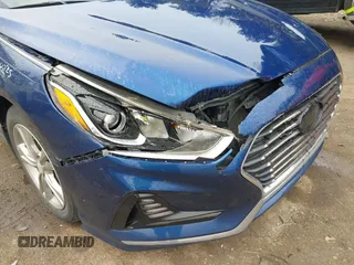 2018 Hyundai Sonata Sport with VIN 5NPE34AF0JH649065, listed as a IAAI auction lot 41882373 with 80,715 mi miles and . Bid and sale history available at carsss.com. Image 6.