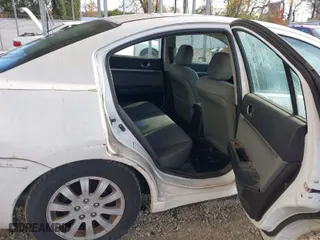 2011 Mitsubishi Galant FE with VIN 4A32B2FF0BE030385, listed as a IAAI auction lot 40740593 with 137,279 mi miles. Bid and sale history available at carsss.com. Image 8.