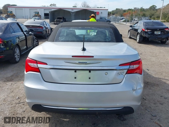 2011 Chrysler 200 Touring with VIN 1C3BC2EB2BN532527, listed as a IAAI auction lot 41428010 with 85,968 mi miles. Bid and sale history available at carsss.com. Image 17.
