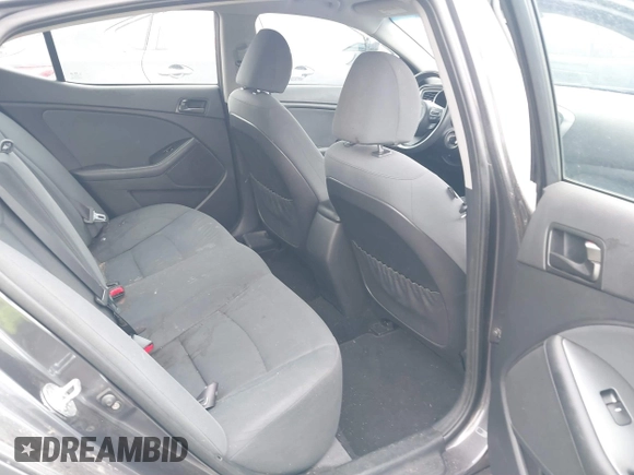2015 Kia Optima LX z VIN KNAGM4A73F5624101, wystawiony jako IAAI lot #40746046 z przebiegiem 166 468 mil mil oraz . Historia ofert i sprzedaży dostępna na DreamBid. Obrazek 8.