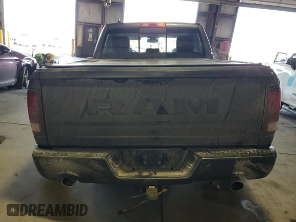 2017 Ram 1500 Night z VIN 1C6RR7MT6HS812579, wystawiony jako Copart lot #47369895 z przebiegiem 60 427 mil mil oraz Szkody całkowita. Historia ofert i sprzedaży dostępna na DreamBid. Obrazek 6.