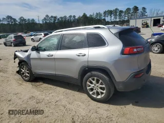 2016 Jeep Cherokee Latitude with VIN 1C4PJLCB8GW287251, listed as a Copart auction lot 47196545 with 175,773 mi miles and Salvage Title. Bid and sale history available at carsss.com. Image 2.