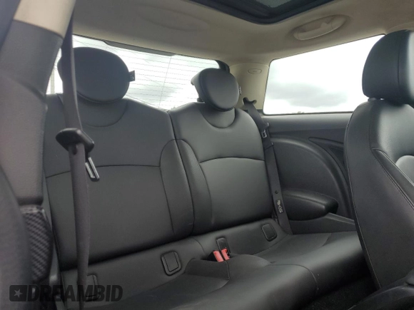 2011 MINI Hardtop S with VIN WMWSV3C57BTY14891, listed as a Copart auction lot 55833895 with 105,545 mi miles and Clean Title. Bid and sale history available at DreamBid. Image 10.