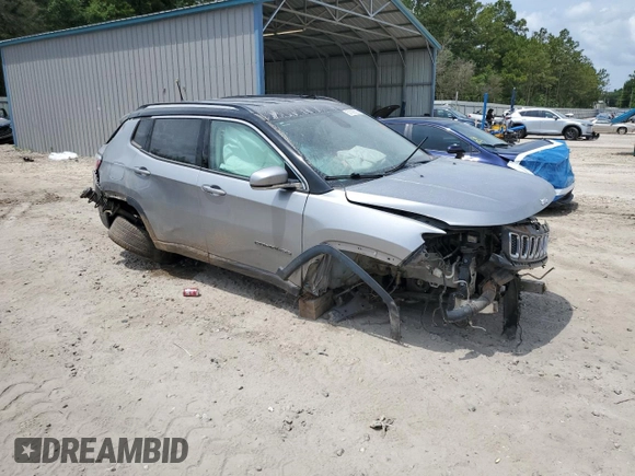 2018 Jeep Compass Limited with VIN 3C4NJDCB2JT101326, listed as a Copart auction lot 57095695 with 137,031 mi miles and Non repairable. Bid and sale history available at DreamBid. Image 4.