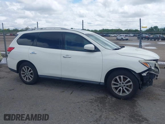 2016 Nissan Pathfinder S with VIN 5N1AR2MN5GC613411, listed as a IAAI auction lot 41930651 with 277,992 mi miles and . Bid and sale history available at DreamBid. Image 14.