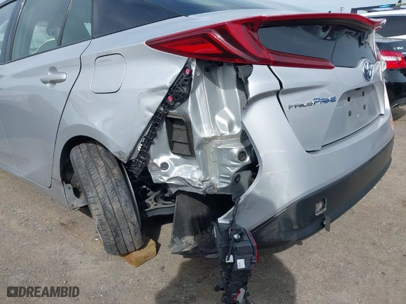 2020 Toyota Prius Prime LE with VIN JTDKARFP3L3148922, listed as a IAAI auction lot 41837323 with 38,326 mi miles. Bid and sale history available at carsss.com. Image 6.