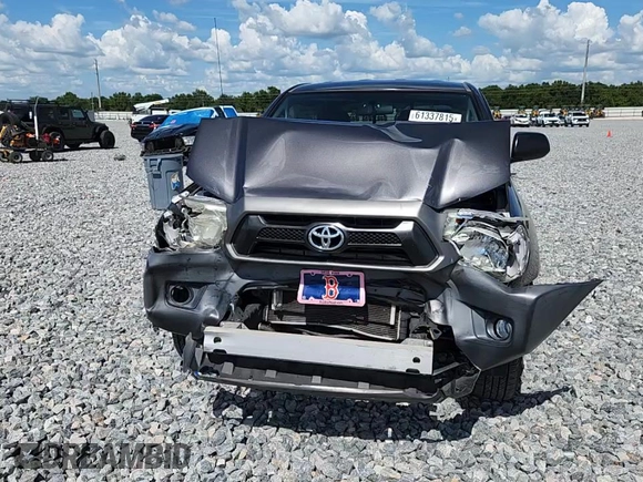 2015 Toyota Tacoma with VIN 5TFTX4CN6FX064308, listed as a Copart auction lot 61337815 with 87,209 mi miles and Salvage title. Bid and sale history available at DreamBid. Image 14.