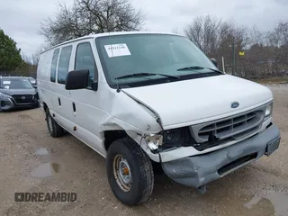 2000 Ford Econoline Cargo with VIN 1FTRE14W2YHB25933, listed as a IAAI auction lot 41912248 with 57,561 mi miles. Bid and sale history available at carsss.com. Image 1.