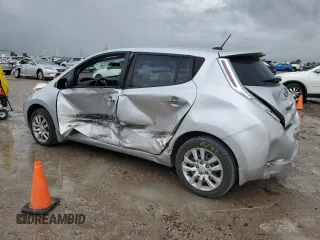 2015 Nissan LEAF SV with VIN 1N4AZ0CP7FC311103, listed as a Copart auction lot 73679083 with 37,685 mi miles. Bid and sale history available at carsss.com. Image 2.