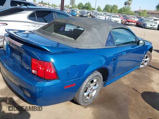 2000 Ford Mustang with VIN 1FAFP4444YF122174, listed as a IAAI auction lot 42185521 with 133,255 mi miles and . Bid and sale history available at DreamBid. Image 4.