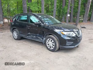 2020 Nissan Rogue S z VIN 5N1AT2MT2LC796924, wystawiony jako IAAI lot #42235177 z przebiegiem 130 638 mil mil oraz . Historia ofert i sprzedaży dostępna na DreamBid. Obrazek 1.