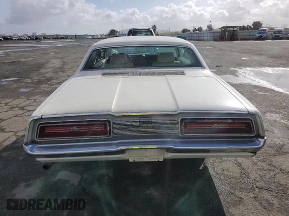 1969 Ford Thunderbird with VIN 9J83N122985, listed as a Copart auction lot 49285385 with 22,722 mi miles and Clean Title. Bid and sale history available at DreamBid. Image 6.