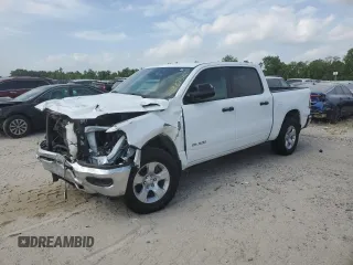2024 Ram 1500 Big Horn z VIN 1C6SRFFT8RN158130, wystawiony jako Copart lot #53887415 z przebiegiem 20 492 mil mil oraz Szkoda całkowita • Salvage title. Historia ofert i sprzedaży dostępna na DreamBid. Obrazek 1.