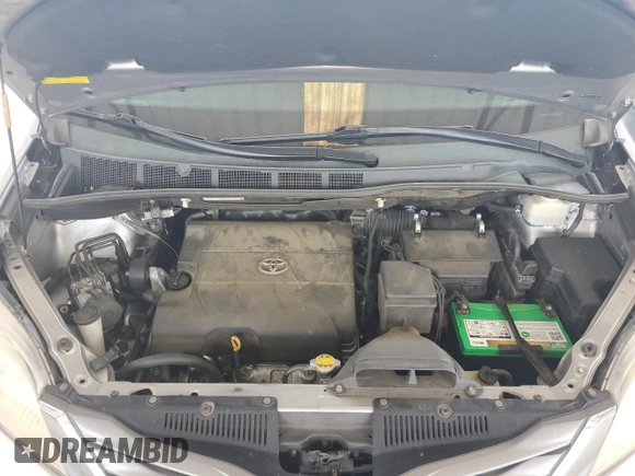 2012 Toyota Sienna XLE AAS с VIN 5TDYK3DC1CS240100, выставлен на аукционе Copart как лот 56975235 с пробегом 251 340 миль миль и Списание • Salvage title. История ставок и продаж доступна на DreamBid. Изображение 12.