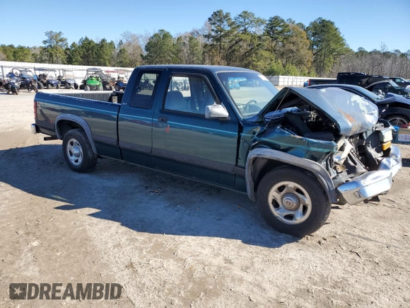 1995 Dodge Dakota z VIN 1B7GL23X3SS136589, wystawiony jako Copart lot #86889194 z przebiegiem 126 001 mil mil oraz Szkoda całkowita • Salvage title. Historia ofert i sprzedaży dostępna na DreamBid. Obrazek 4.