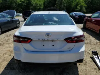 2023 Toyota Camry LE z VIN 4T1R11AK5PU792249, wystawiony jako Copart lot #58578705 z przebiegiem 20 839 mil mil oraz Szkoda całkowita • Salvage title. Historia ofert i sprzedaży dostępna na DreamBid. Obrazek 6.
