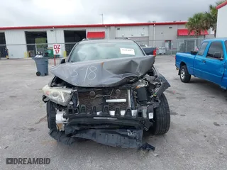 2012 Toyota Highlander Limited with VIN 5TDYK3EH5CS065327, listed as a IAAI auction lot 41624847 with 187,059 mi miles. Bid and sale history available at carsss.com. Image 12.