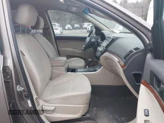 2010 Hyundai Veracruz Limited with VIN KM8NUDCC0AU135170, listed as a IAAI auction lot 41812802 with 102,438 mi miles and . Bid and sale history available at DreamBid. Image 5.