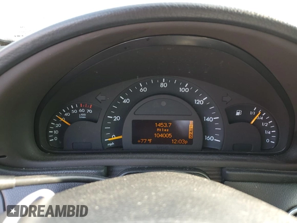 2004 Mercedes-Benz C 320 with VIN WDBRF64J84F450198, listed as a Copart auction lot 83259704 with 104,005 mi miles and Clean Title. Bid and sale history available at DreamBid. Image 9.