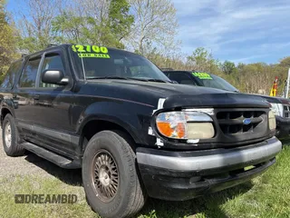 1995 Ford Explorer Eddie Bauer z VIN 1FMDU34X3SUB61478, wystawiony jako Copart lot #54438555 z przebiegiem 175 167 mil mil oraz Czysty tytuł • Clean title. Historia ofert i sprzedaży dostępna na DreamBid. Obrazek 1.