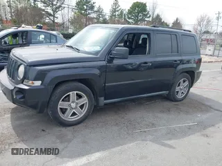 2008 Jeep Patriot Sport with VIN 1J8FT28WX8D711353, listed as a IAAI auction lot 41793321 with 161,777 mi miles. Bid and sale history available at carsss.com. Image 17.