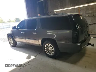 2010 Chevrolet Suburban LTZ with VIN 1GNUKKE39AR276692, listed as a Copart auction lot 75541044 with 175,889 mi miles and Salvage Title. Bid and sale history available at carsss.com. Image 2.