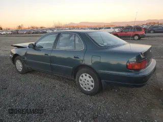 1996 Toyota Camry DX with VIN JT2BG12K2T0400938, listed as a Copart auction lot 42264365 with 98,349 mi miles and Salvage Title. Bid and sale history available at carsss.com. Image 2.
