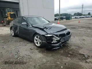 2013 BMW 3 Series 328i z VIN WBA3C1G59DNR48978, wystawiony jako Copart lot #56467365 z przebiegiem 95 950 mil mil oraz Szkoda całkowita • Salvage title. Historia ofert i sprzedaży dostępna na DreamBid. Obrazek 13.