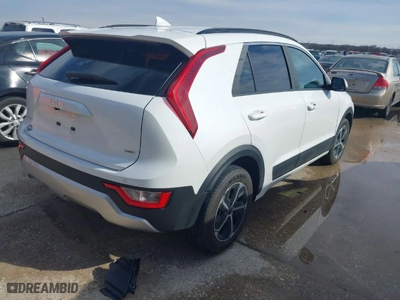 2023 Kia Niro EX with VIN KNDCR3LE0P5118333, listed as a IAAI auction lot 41466131 with 8,155 mi miles. Bid and sale history available at carsss.com. Image 4.