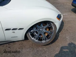 2011 Maserati GranTurismo S с VIN ZAM45KLA5B0057876, выставлен на аукционе IAAI как лот 42413241 с пробегом 64 504 миль миль и . История ставок и продаж доступна на DreamBid. Изображение 6.