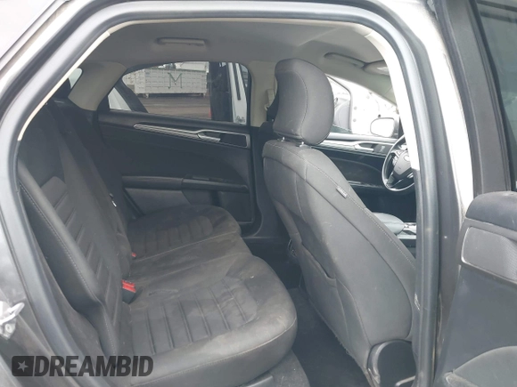 2019 Ford Fusion SE with VIN 3FA6P0HD3KR284679, listed as a IAAI auction lot 41925937 with 67,058 mi miles. Bid and sale history available at carsss.com. Image 8.
