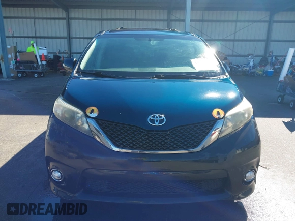 2011 Toyota Sienna SE with VIN 5TDXK3DC3BS115626, listed as a IAAI auction lot 41597769 with 252,135 mi miles. Bid and sale history available at carsss.com. Image 12.