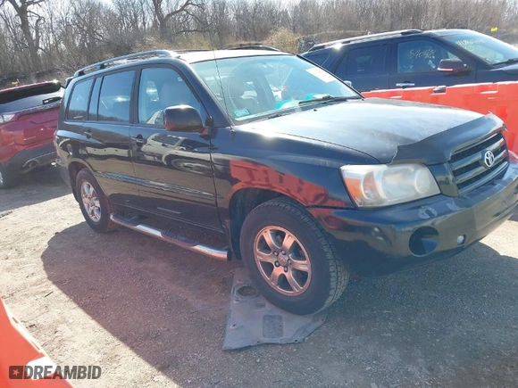 2005 Toyota Highlander with VIN JTEDP21A450079160, listed as a IAAI auction lot 41864860 with 209,119 mi miles. Bid and sale history available at carsss.com. Image 1.