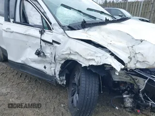 2024 Volkswagen Tiguan SE с VIN 3VVMB7AX8RM049460, выставлен на аукционе IAAI как лот 41137906 с пробегом 13 879 миль миль и . История ставок и продаж доступна на DreamBid. Изображение 6.
