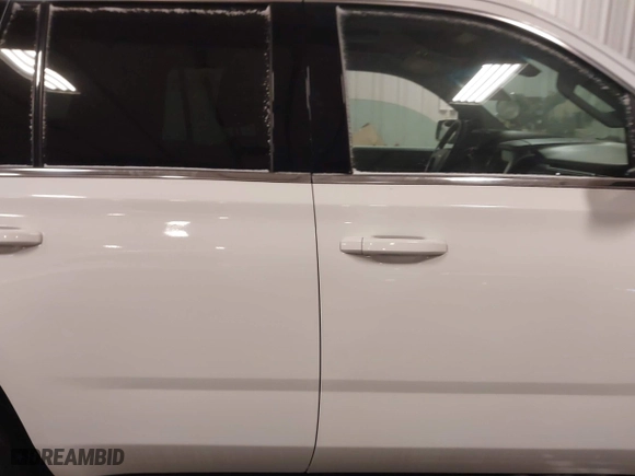2018 Chevrolet Tahoe Commercial with VIN 1GNSKDEC1JR240868, listed as a IAAI auction lot 41608806 with 138,126 mi miles. Bid and sale history available at carsss.com. Image 13.