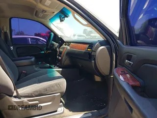 2007 Chevrolet Avalanche LS z VIN 3GNEC120X7G215740, wystawiony jako IAAI lot #42352407 z przebiegiem 183 957 mil mil oraz . Historia ofert i sprzedaży dostępna na DreamBid. Obrazek 5.
